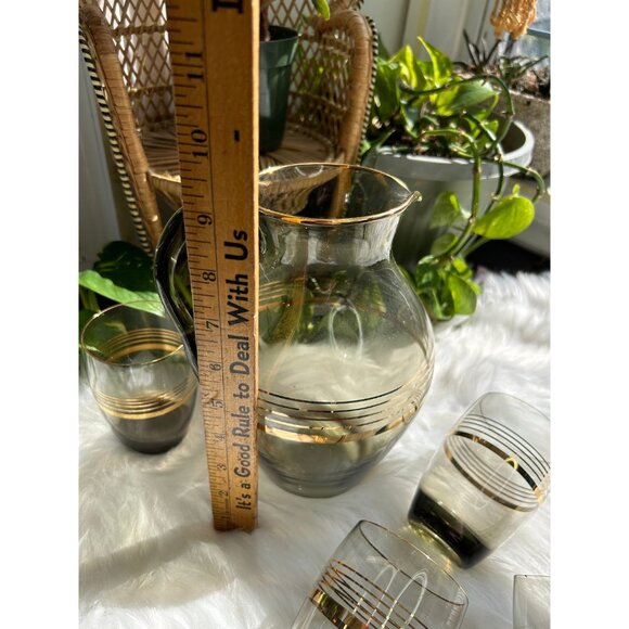 Vintage drinking pitcher glasses black glass gold MCM bar cart - 5 glasses - Picture 7 of 9